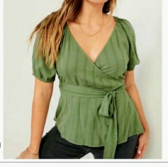 Old Navy Puff Sleeve Navy Shirt (#66) - Picture 9 of 9